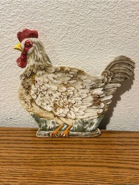 Vintage Allure Cream & White Hen Spoon Rest